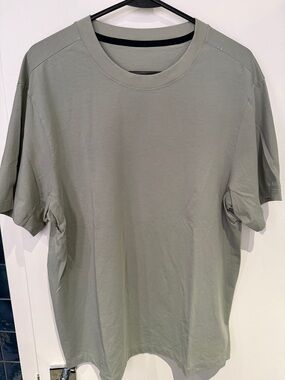 lululemon athletica Men's Crew Tee in Sage